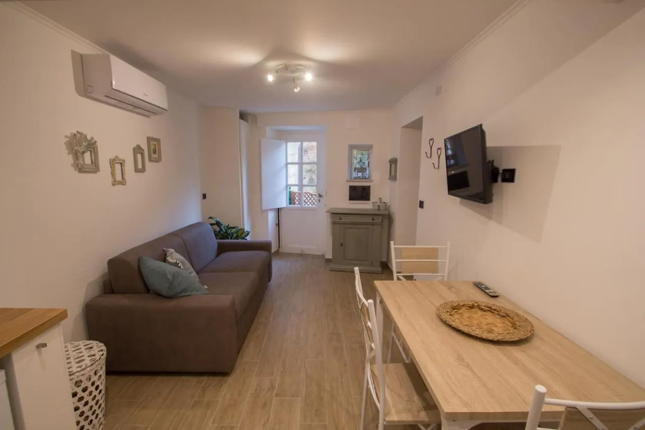 Apartment Appartamento A 90 Metri Dal Mare Varazze Italy